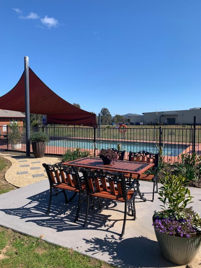 Blazing Stump Motel & Suites Wodonga Eksteriør bilde